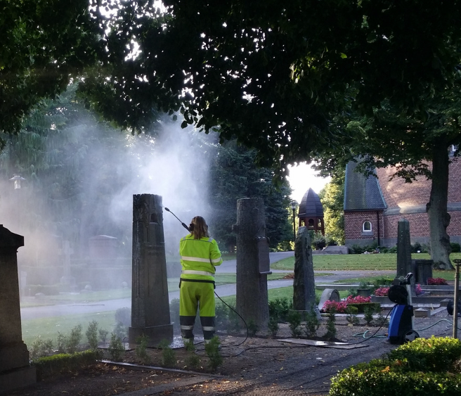 Jet wash, memorial, cleaning, headstone reno